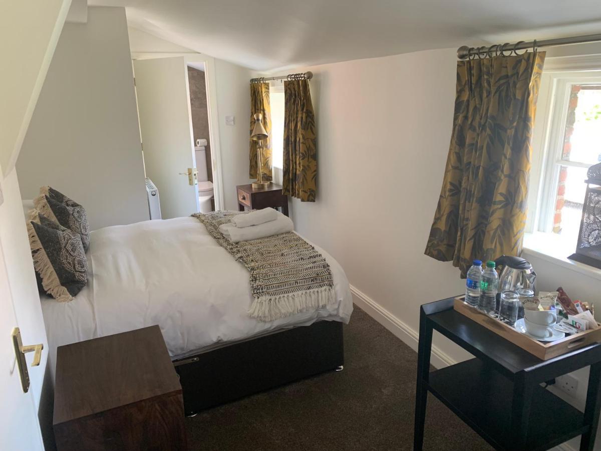 Scarborough Hill Country Inn Норт Уолшам Екстериор снимка